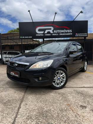 FORD FOCUS 2.0 GLX SEDAN 16V FLEX 4P MANUAL FORD FOCUS 2.0 GLX SEDAN 16V FLEX 4P MANUAL